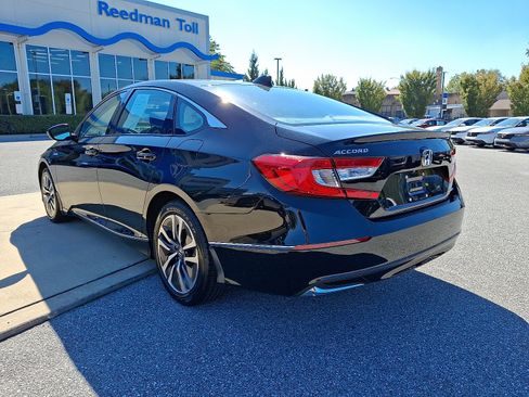 Used 2020 Honda Accord EX image 4