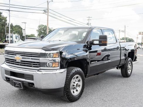 Used 2017 Chevrolet Silverado 3500 W/T w/ WT Fleet Convenience Package AWD/4WD image 7