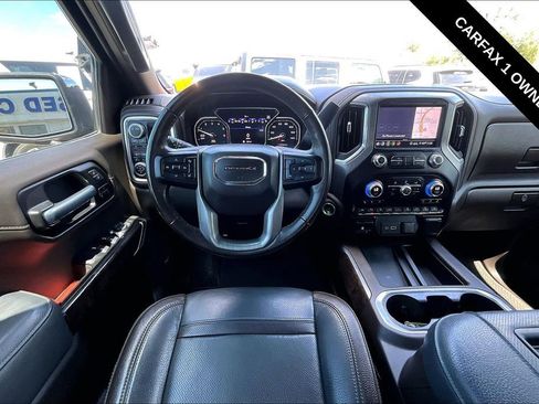 Used 2020 GMC Sierra 1500 Denali w/ Denali Ultimate Package AWD/4WD image 11