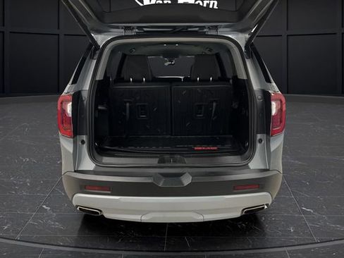 Used 2023 GMC Acadia SLE image 15