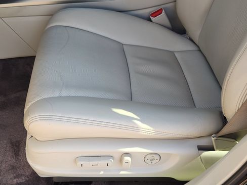 Used 2014 Acura RLX w/ Technology Package FWD image 27