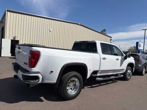 Used 2024 Chevrolet Silverado 3500 High Country w/ High Country Premium Package image 14