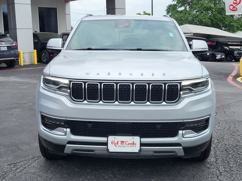 Used 2022 Jeep Wagoneer Series II RWD image 9