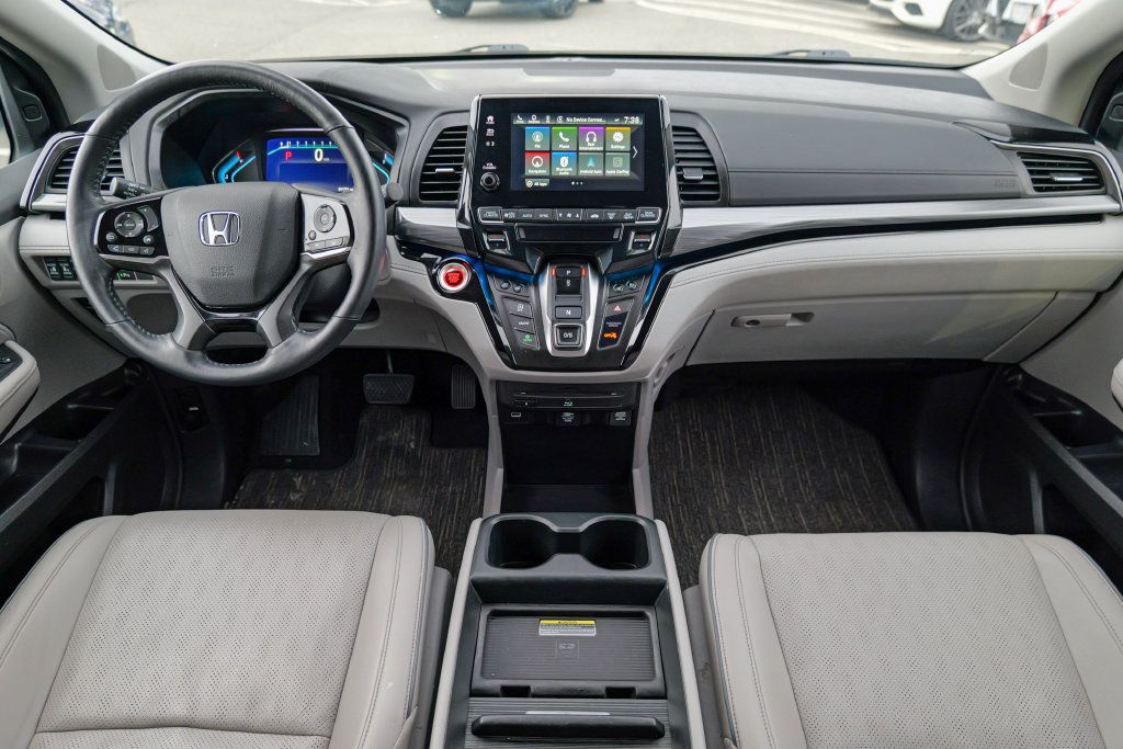 Used 2024 Honda Odyssey Elite image 43