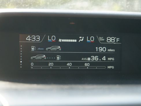 Used 2023 Subaru Forester Limited AWD/4WD image 23