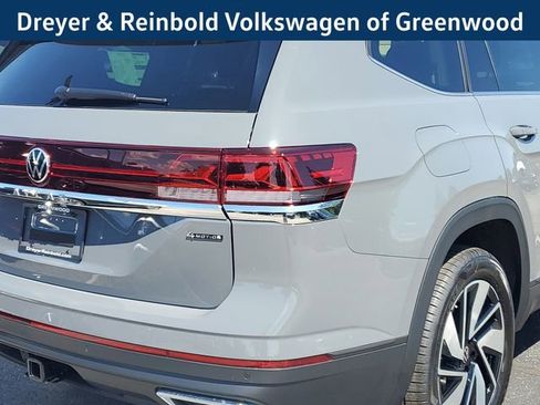 New 2026 Volkswagen Atlas SE image 5