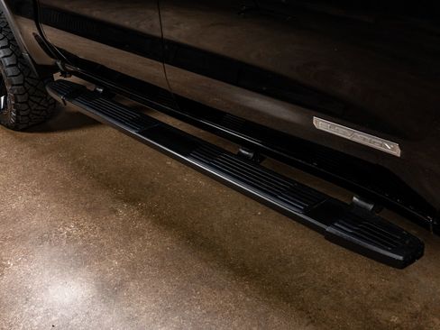 Used 2024 GMC Sierra 1500 Elevation w/ Elevation Premium Package image 13