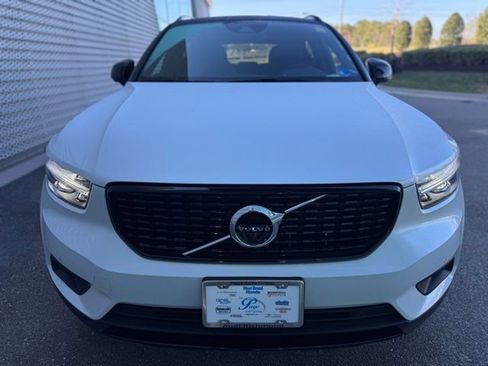 Used 2022 Volvo XC40 T4 R-Design w/ Advanced Package FWD image 7