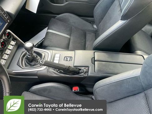 New 2025 Toyota GR86 Premium image 17