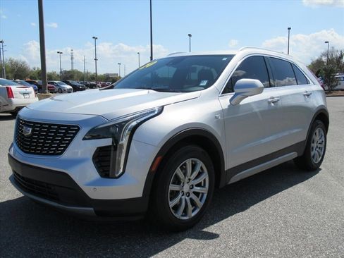Used 2020 Cadillac XT4 Premium Luxury FWD image 3