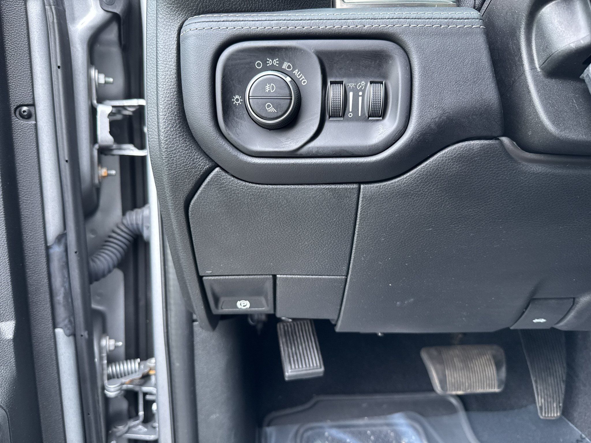 Used 2019 RAM 2500 Limited AWD/4WD image 31