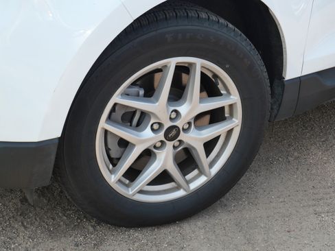 Used 2024 Ford Edge SEL AWD/4WD image 4