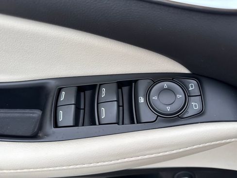 Used 2023 Buick Enclave Essence w/ Experience Buick Package image 20