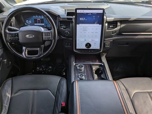Certified 2022 Ford Expedition Platinum image 14