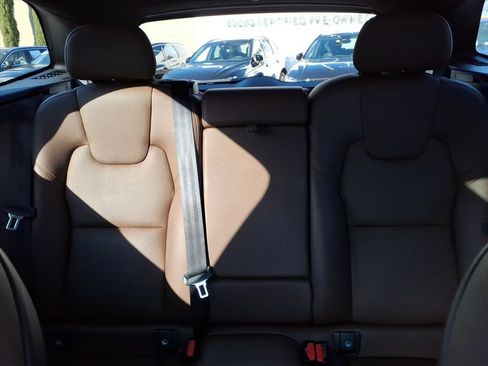 Certified 2023 Volvo XC60 B5 Plus w/ Protection Package Premier image 19