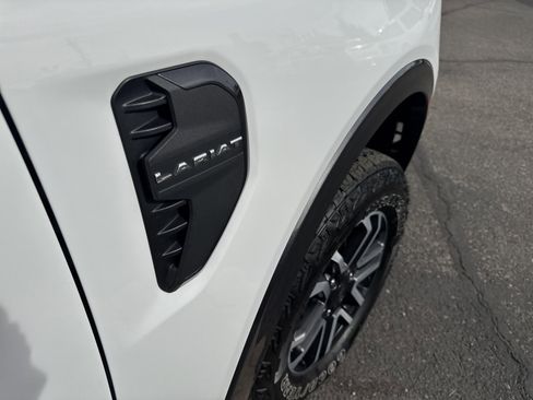 Used 2024 Ford Ranger Lariat w/ FX4 Off-Road Package image 16