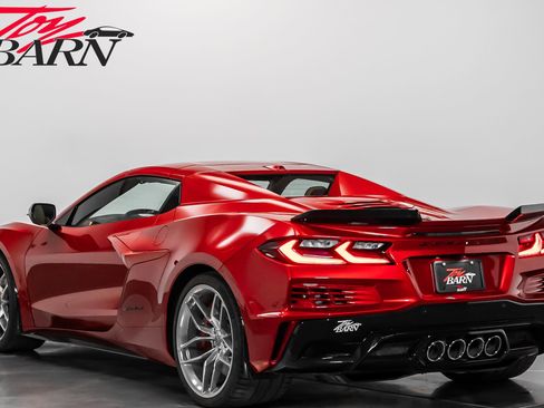 Used 2025 Chevrolet Corvette Z06 image 11