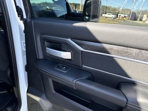 Used 2024 RAM 2500 Big Horn w/ Night Edition image 36