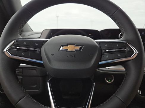 New 2025 Chevrolet Suburban Premier image 37