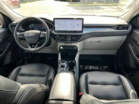 Used 2023 Ford Escape SE FWD image 10