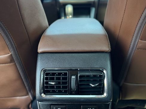 Used 2017 Subaru Outback 2.5i Touring w/ Popular Package #5A AWD/4WD image 25