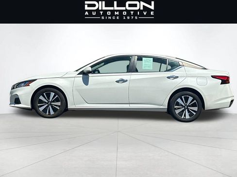 Used 2022 Nissan Altima 2.5 SV AWD/4WD image 7