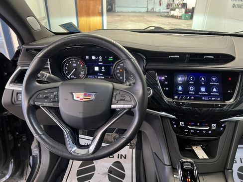 Used 2023 Cadillac XT6 Premium Luxury w/ Technology Package image 17