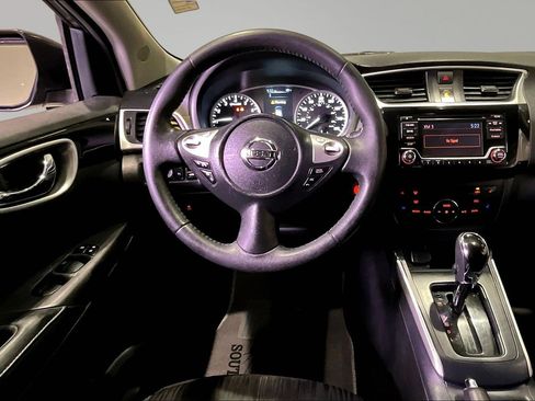 Used 2018 Nissan Sentra SV image 8
