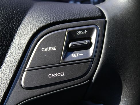 Used 2018 Hyundai Santa Fe Sport image 12