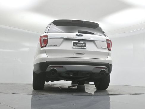 Certified 2017 Ford Explorer Limited FWD image 49