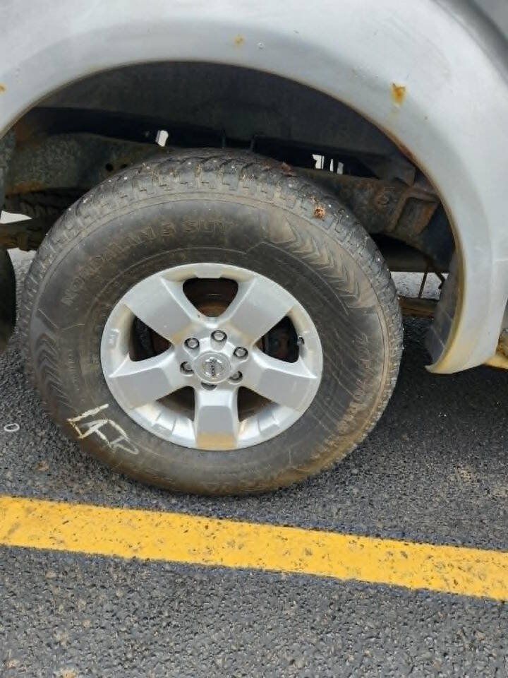 Used 2011 Nissan Frontier S AWD/4WD image 26