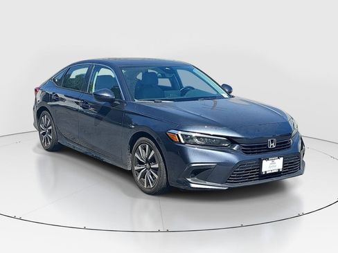 Used 2023 Honda Civic EX image 3