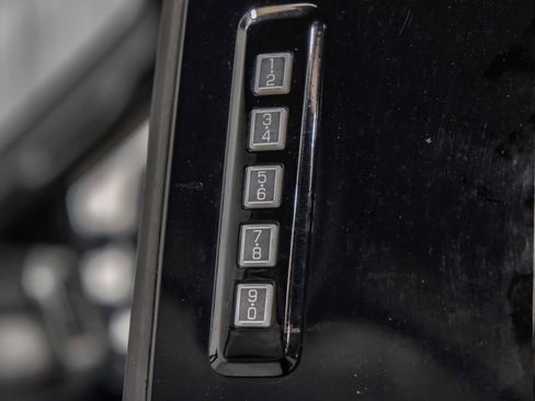 Used 2019 Ford F250 Lariat w/ Lariat Ultimate Package AWD/4WD image 41