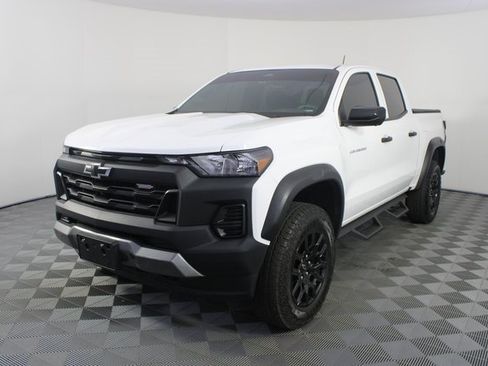 Used 2024 Chevrolet Colorado Trail Boss w/ Technology Package image 22