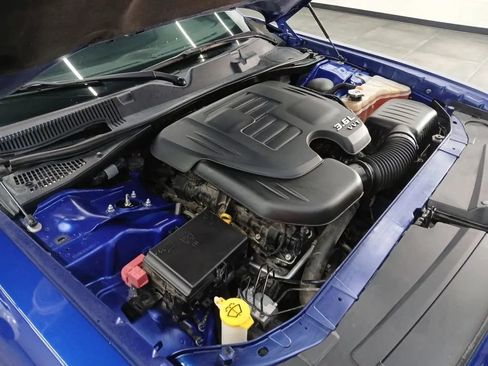 Used 2019 Dodge Challenger SXT w/ Blacktop Package RWD image 28