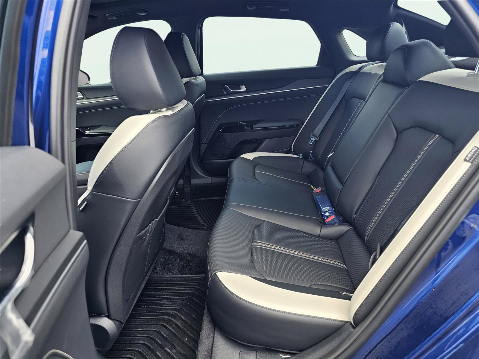 New 2026 Kia K5 GT-Line image 32