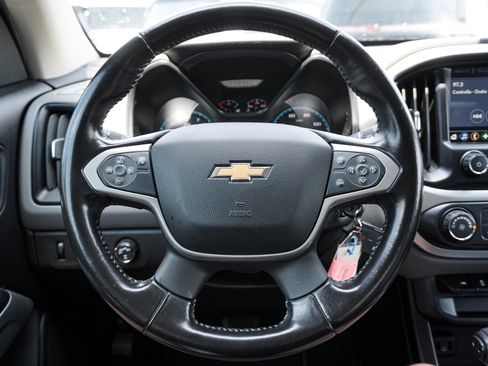 Used 2019 Chevrolet Colorado LT w/ LT Convenience Package AWD/4WD image 16
