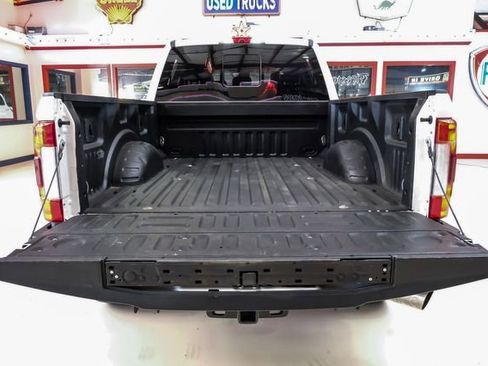 Used 2017 Ford F250 Platinum w/ Platinum Ultimate Package image 8