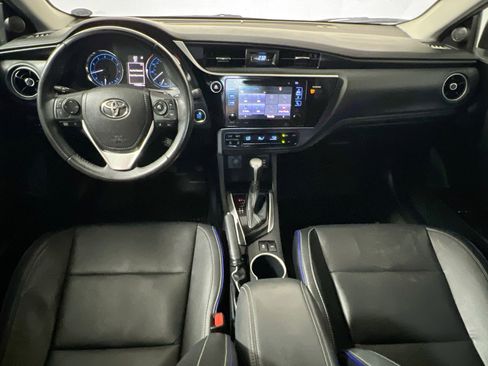 Used 2017 Toyota Corolla XSE image 30