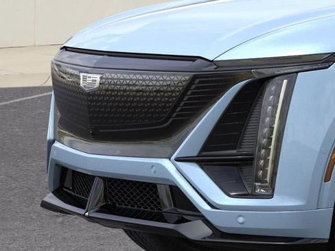 New 2026 Cadillac Lyriq V AWD/4WD image 13