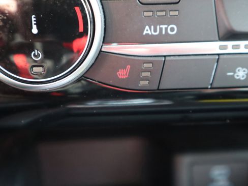 Used 2022 Ford Escape SEL image 23