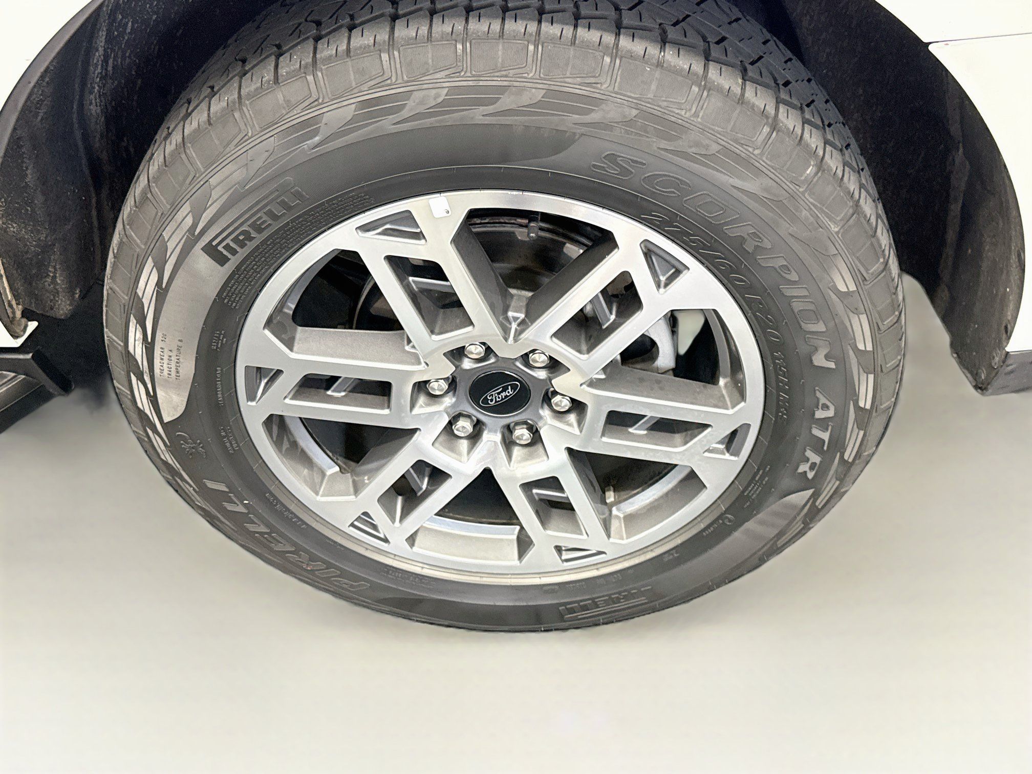 Used 2025 Ford Expedition Active AWD/4WD image 11
