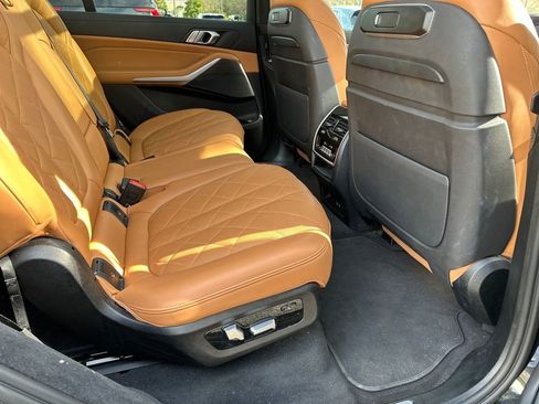 Used 2023 BMW X7 xDrive40i w/ M Sport Package image 35