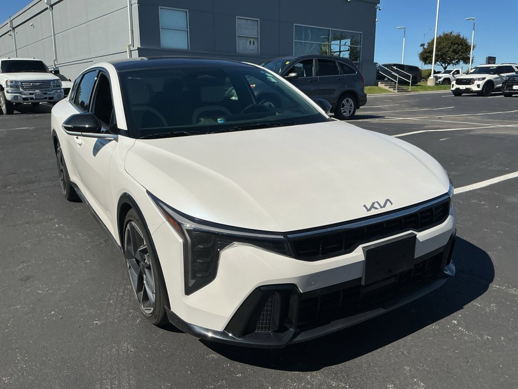 Used 2025 Kia K4 GT-Line w/ GT-Line Premium Package FWD image 14