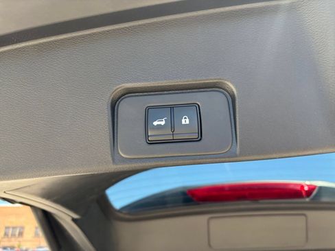 Used 2024 Nissan Rogue SV FWD image 23