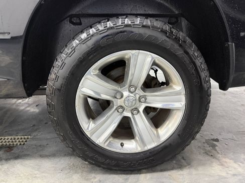 Used 2014 RAM 1500 Sport w/ Remote Start & Security Group image 26