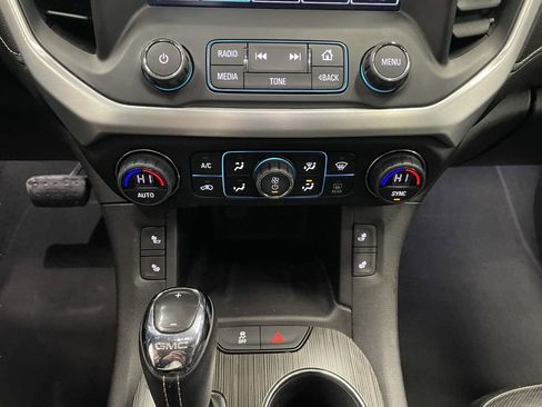 Used 2018 GMC Acadia SLT AWD/4WD image 15