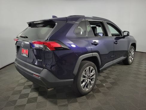 Used 2023 Toyota RAV4 XLE Premium FWD image 8
