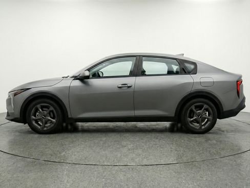 Used 2025 Kia K4 FWD image 5