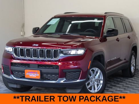 Used 2025 Jeep Grand Cherokee L Laredo w/ Luxury Tech Group I RWD image 5
